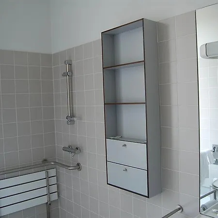 Al Apartment